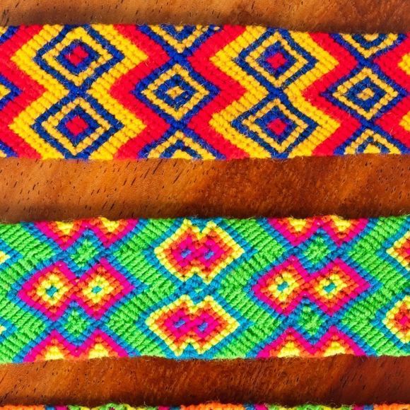 Wayuu handmade bracelets vivid colors original colombian - Picture 2 of 3